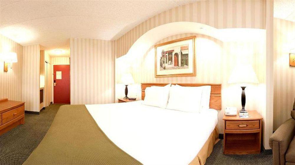 Holiday Inn Express Hotel & Suites Philadelphia - King Of Prussia By Ihg Exterior foto
